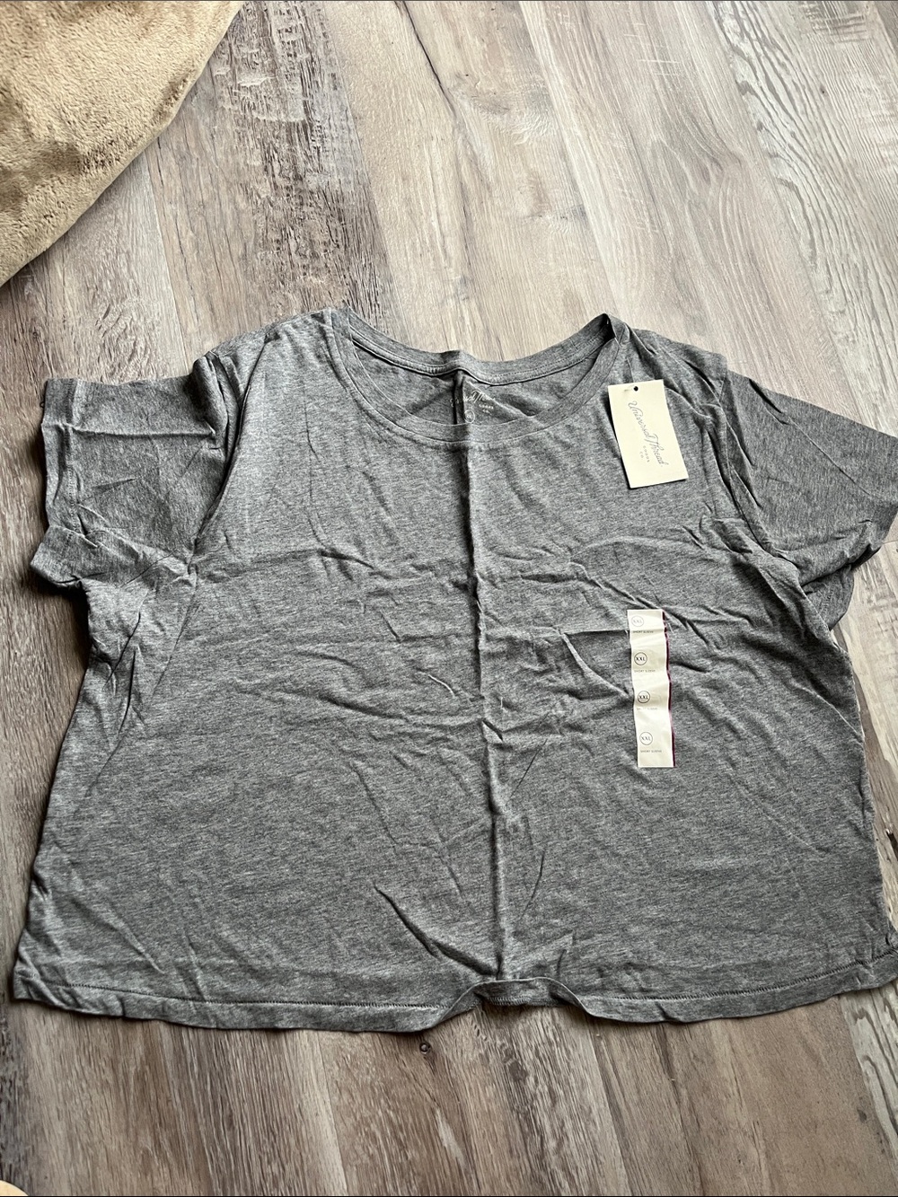 Universal Thread Gray Short Sleeve Crewneck Tee